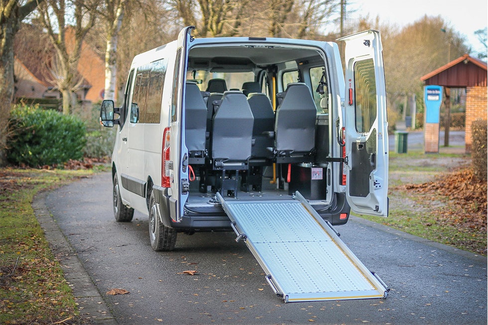 Un Minibus TPMR Pour La Maison De Retraite La Consolation Pleudihen